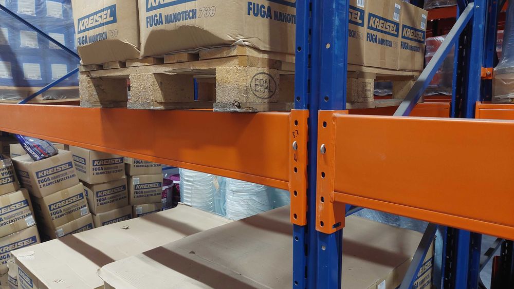 Стелажі в наявності  та на замовлення