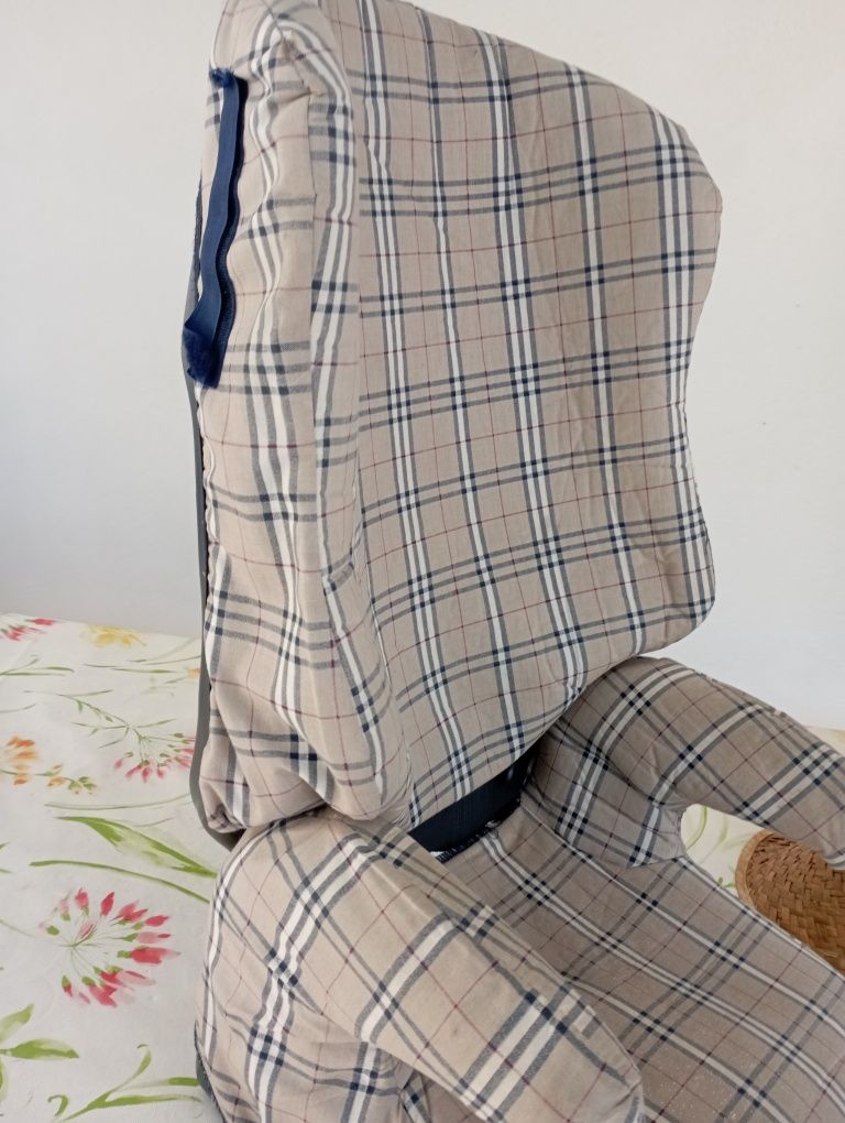Cadeira Para crianca 2/3 anos