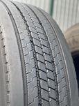 Шина Вантажна 1шт 385/65 R22.5 Bridgestone RW Stear 001
