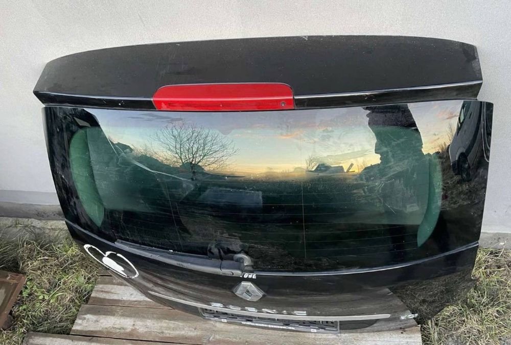 Ляда / Кришка багажника / Кляпа Renault Scenic 3 (2009-2015)