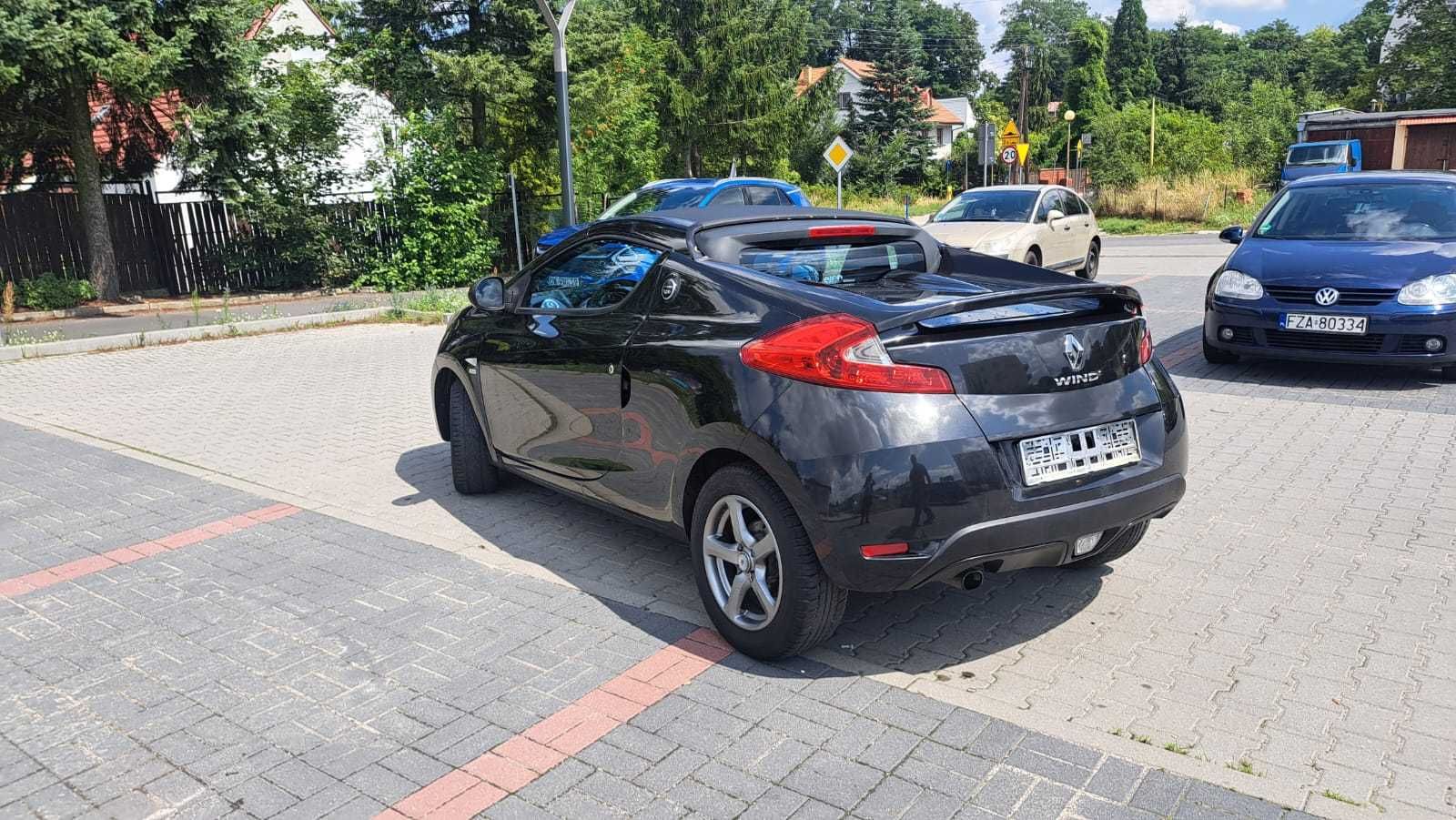 Renault wind czarny