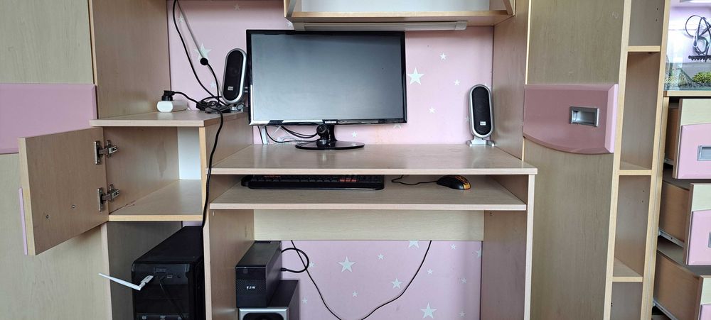 Дитячі меблі стінка для дівчинки