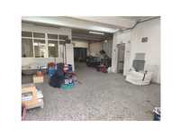 Armazém com 170 m2, nos Moinhos da Funcheira - Amadora