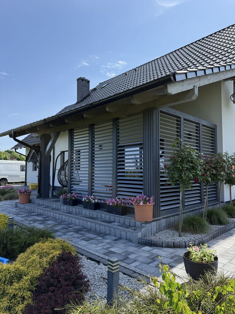 Zadaszenia tarasów carport podłogi z kompoytu wiaty