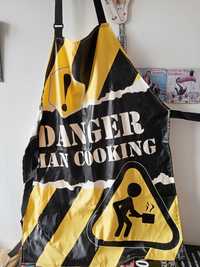 Avental: Danger Man Cooking