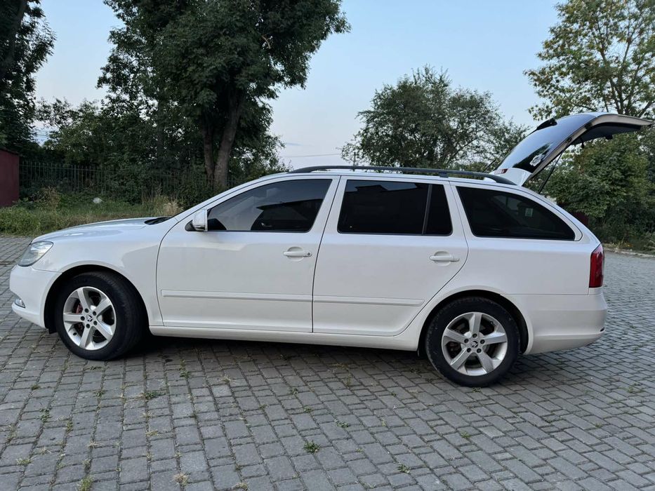 Продам Шкоду Октавію А5 2.0 тді
