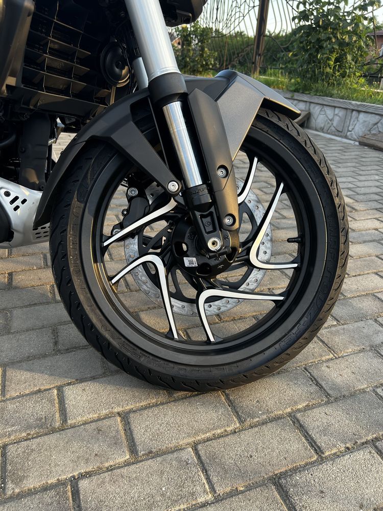 Новий мотоцикл BAJAJ DOMINAR 400 UG, 2024