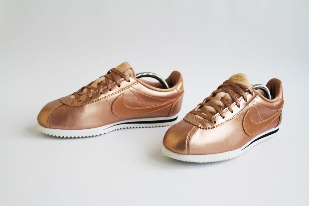 кроссовки женские Nike Cortez SE GS Trainers - Rose Gold 38.5