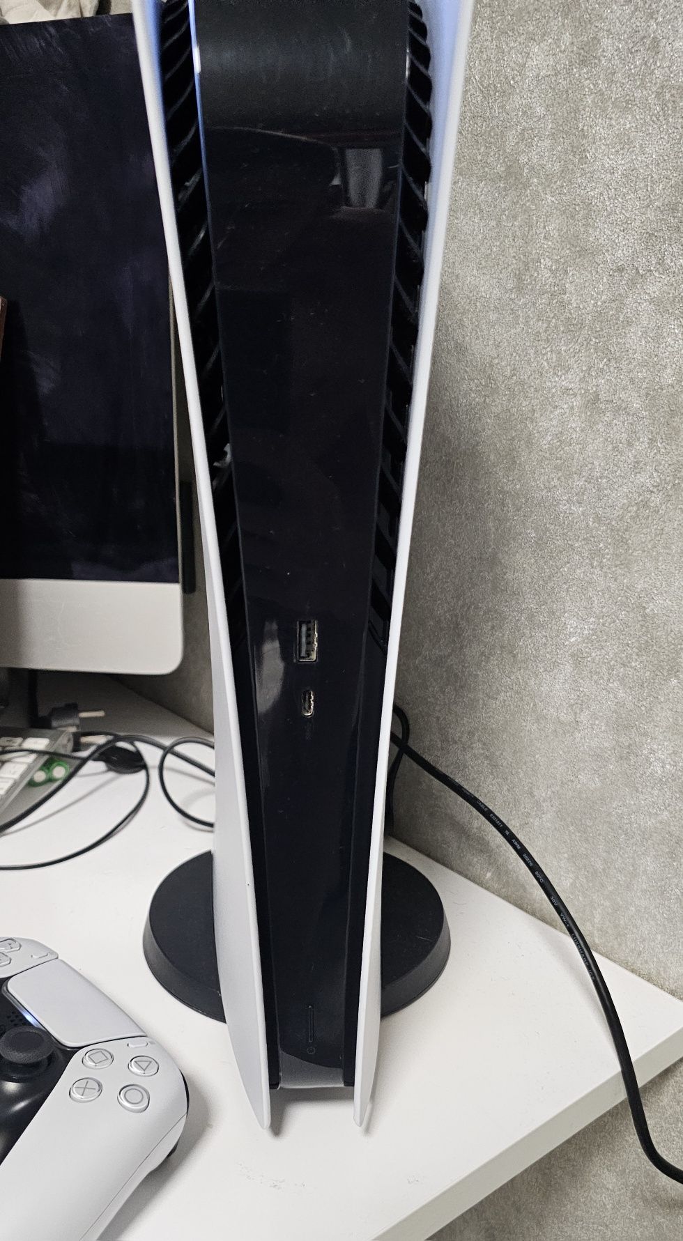 Playstation 5 825 gb + джойстик и коробка