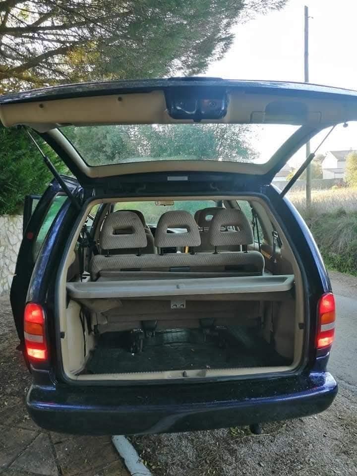 Chrysler voyager 2.5 CRD Limited 7lugares ano2000 pneus novos