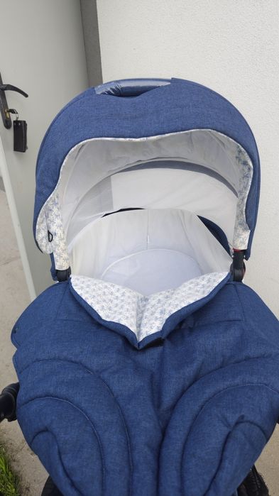 Продам дитячу коляску Tuttis Zippy 3 в 1