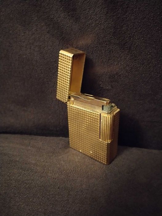 Isqueiro S.T. Dupont Paris + Caixa