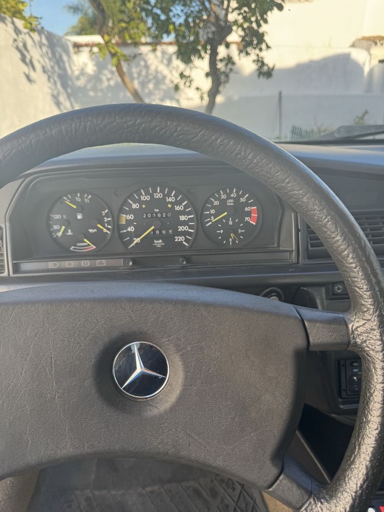 Mercedes e190 (aceito negociações)