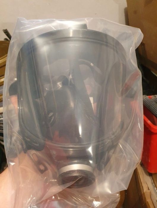 Maska pełna firmy Honeywell.