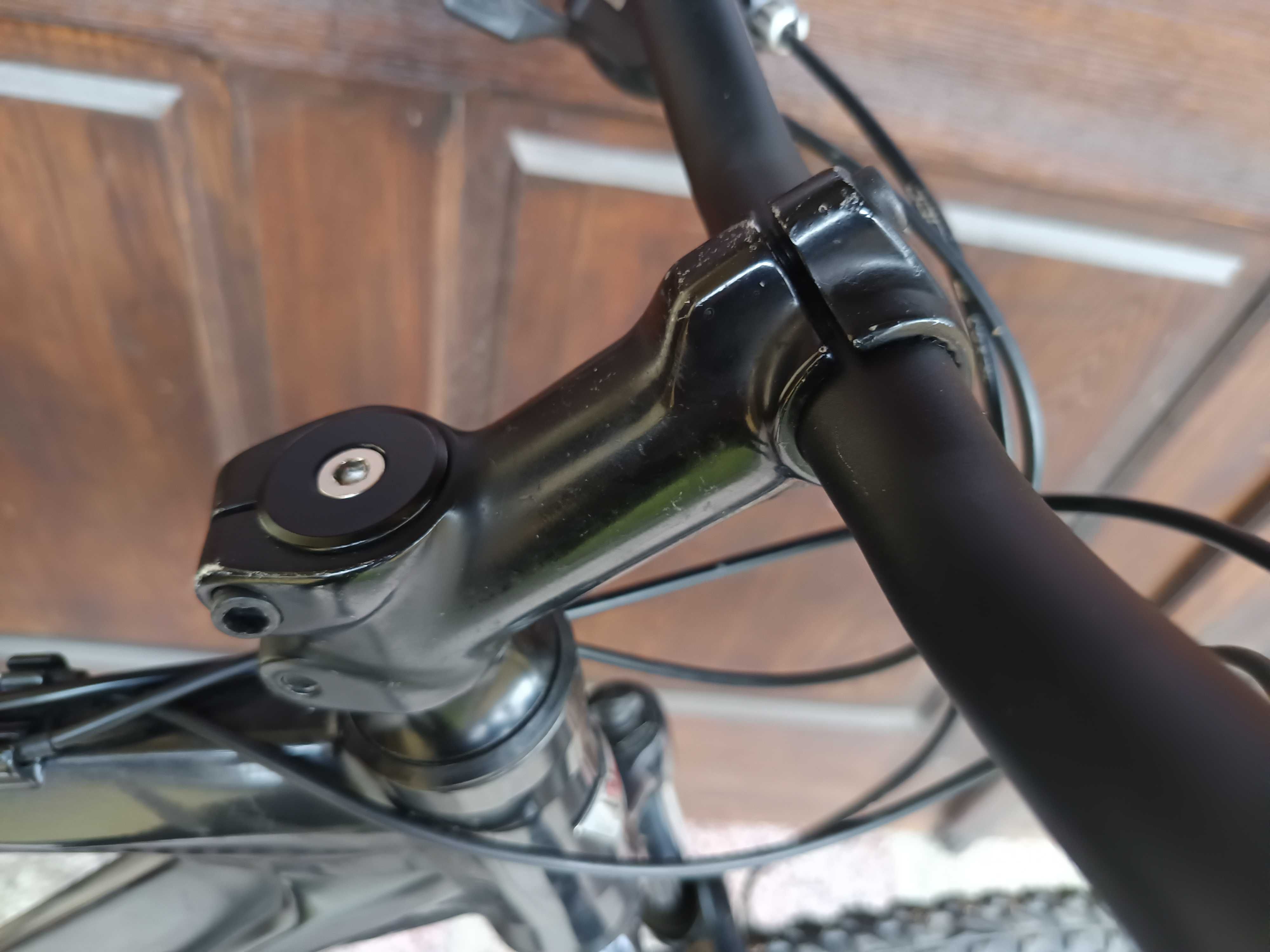 Rower górski MTB Univega HT-560 19 Shimano Deore Rock Shox Air koła 26