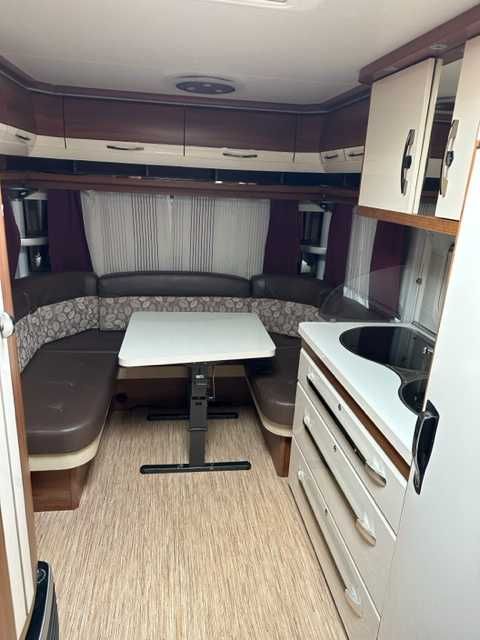 причеп дача HOBBY 460