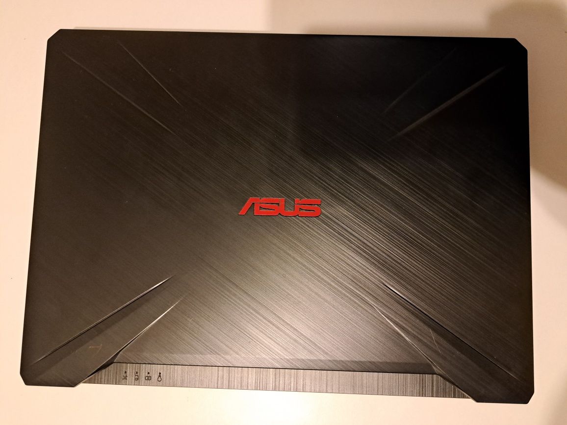 Laptop Asus tuf gaming FX505DY