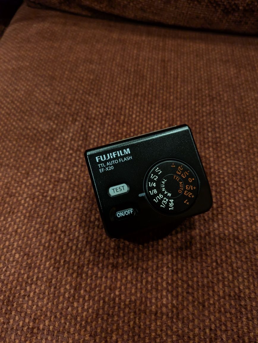 Flash Fujifilm EF-X20