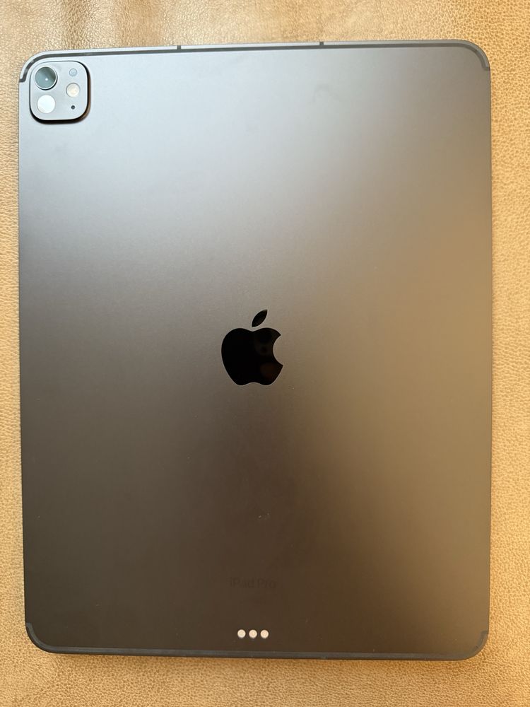 Ipad pro 13 - M4 - 256gb - Wifi + CEL  - NOVO!