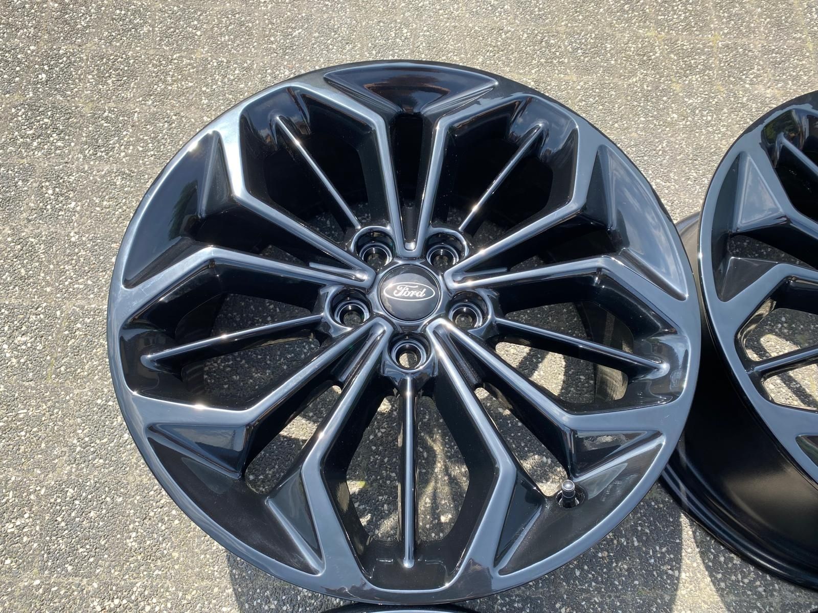 18"  Ford St-line oryginal 5x108  8j et55 Mondeo Focus Kuga Czarne