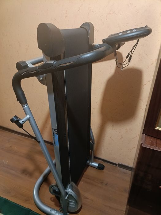 Беговая дорожка механическая