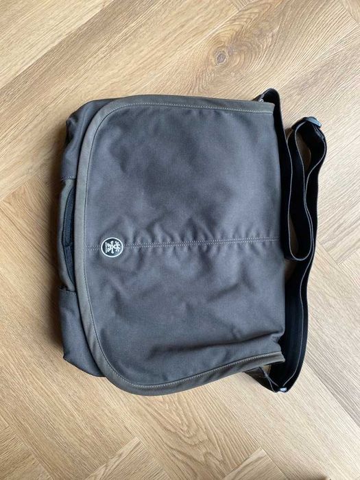 Сумка для 17" ноутбука Crumpler Boomer XL