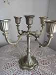 Candelabro em cor prata com 5 suportes