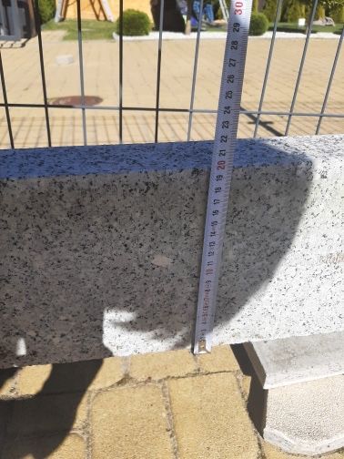 Sprzedam obrzeża Granit