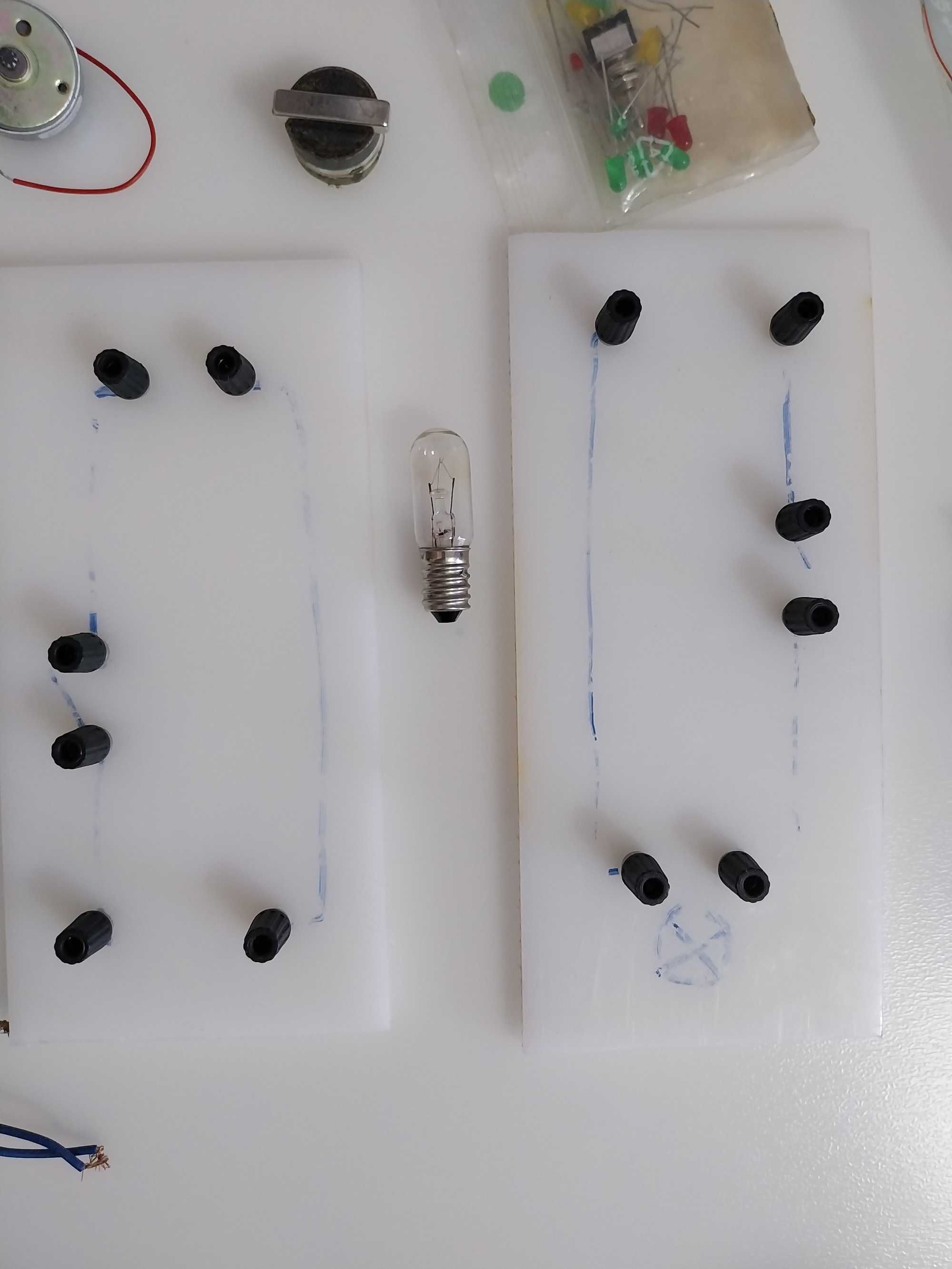 KIT artesanal para aprender a fazer pequenos circuitos elétricos