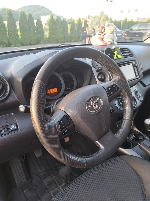 Продам Toyota Rav 4, 2012