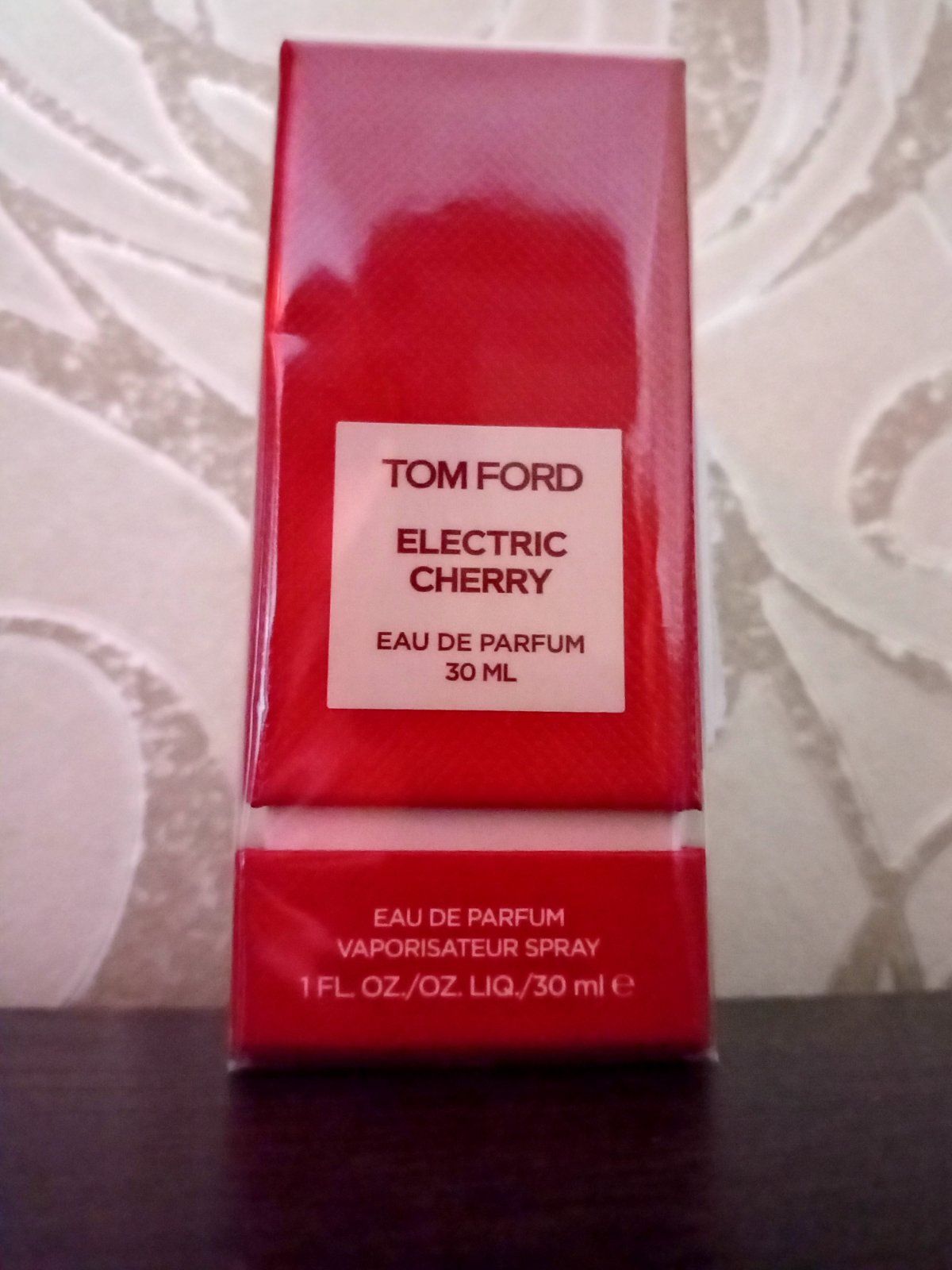 Духи TOM FORD Electric Cherry