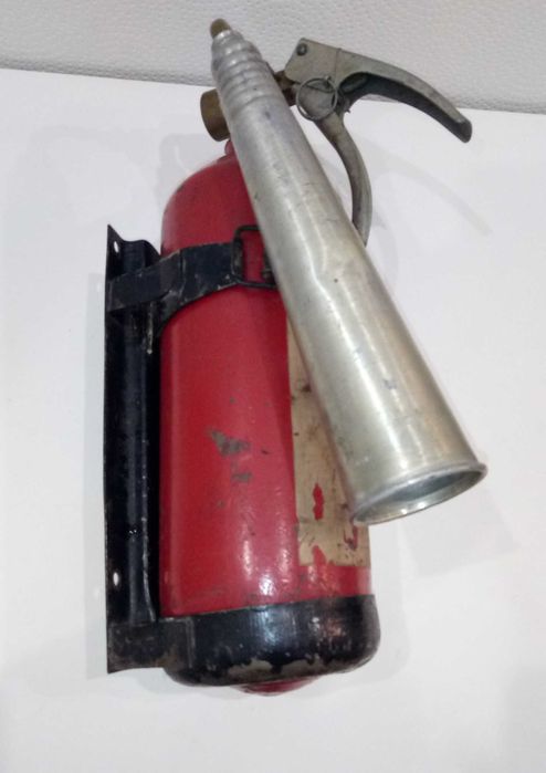 Гасіння вогню ОУ-2 авто, з крепленням.