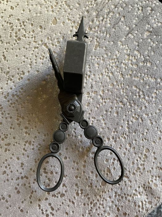 Stare nożyczki do przycinania knotów i gaszenia świec