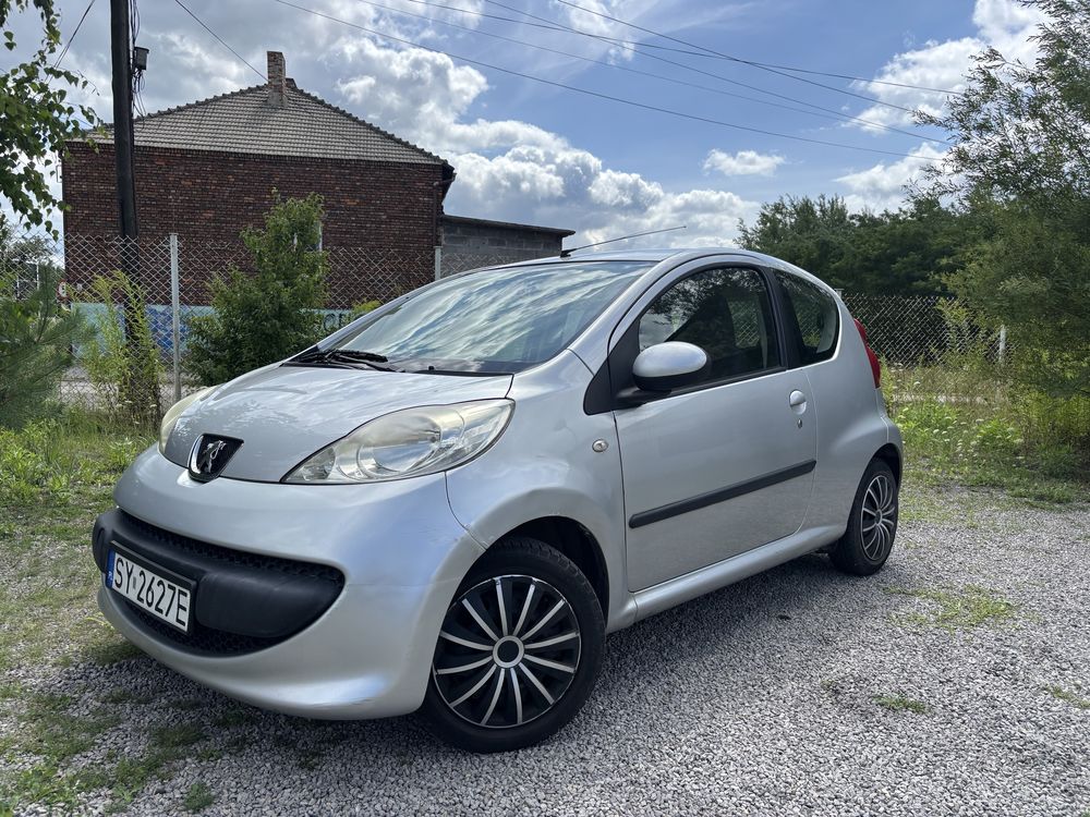 PEUGEOT 107 1.0 Benzyna 68KM 2008r Wspomaganie Bez Rdzy NISKI PRZEBIEG