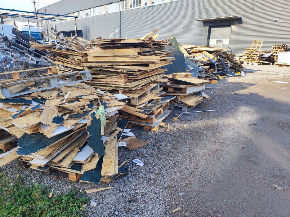 Отдам даром на дрова планки,поддоны