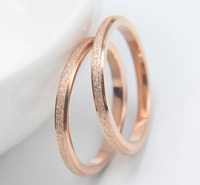 Nowy pierścionek damski obrączka różowe złoto 16 stal chirurgiczna