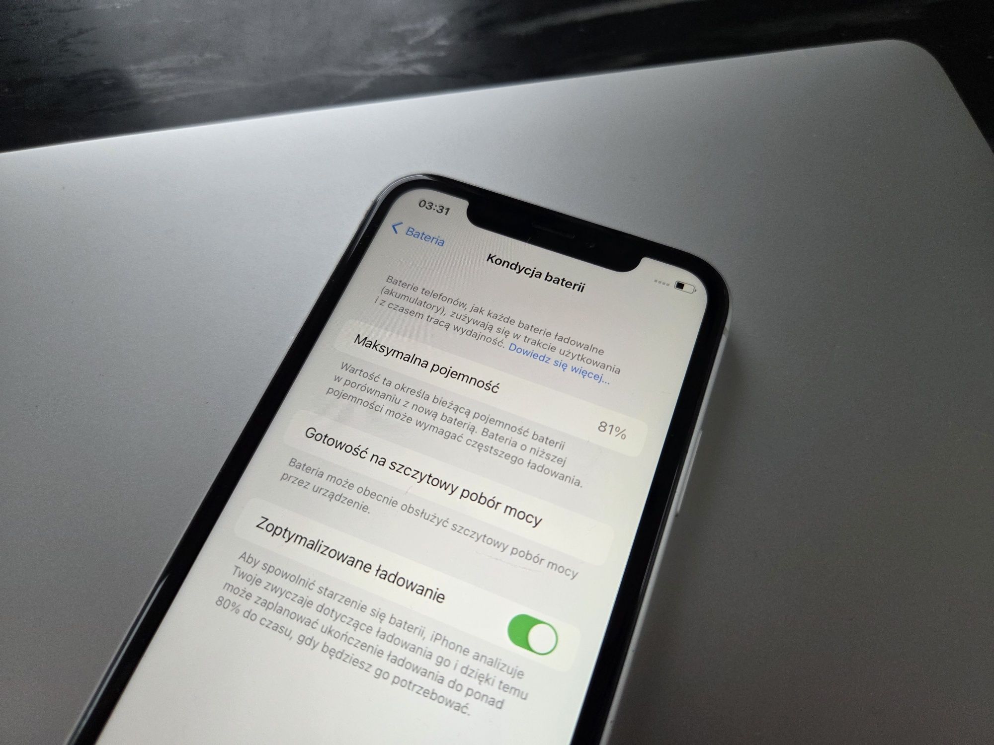 IPhone xR 64GB biały