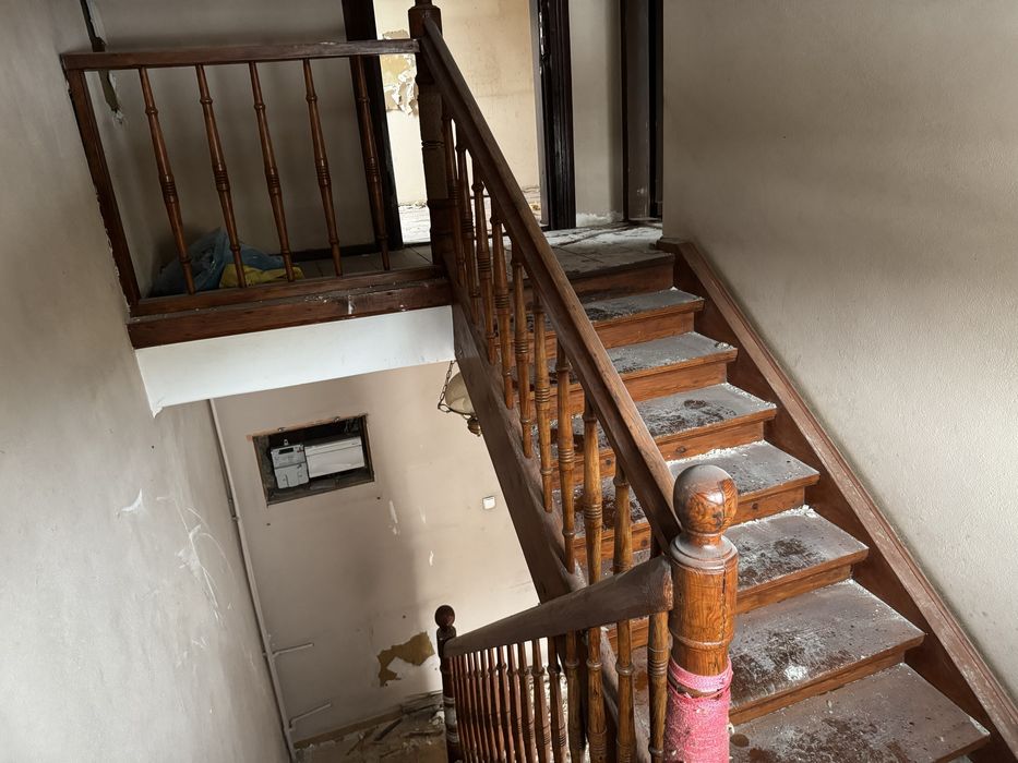 Stare schody drewniane