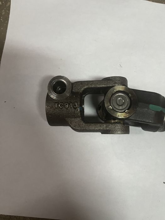 Кардан рульовий Hyundai Tucson 3 покоління