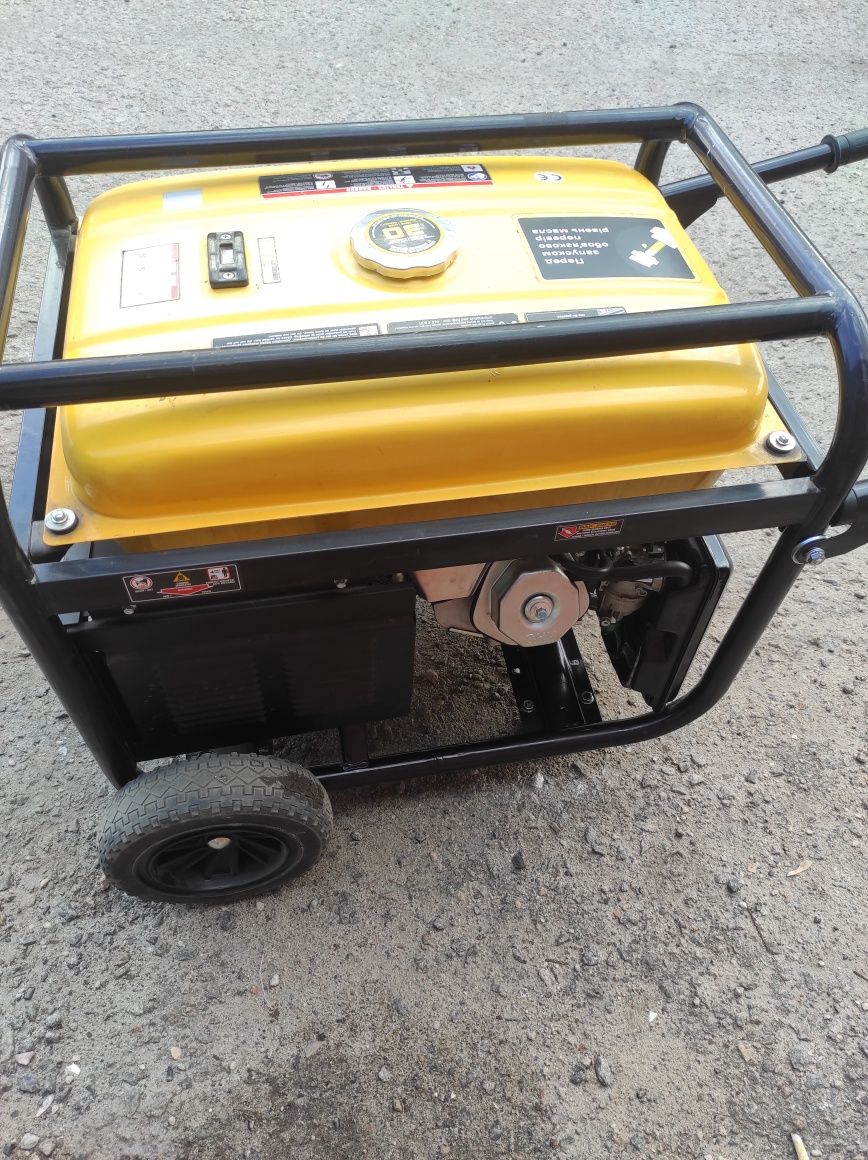 Генератор Aksa AAP 8000-E