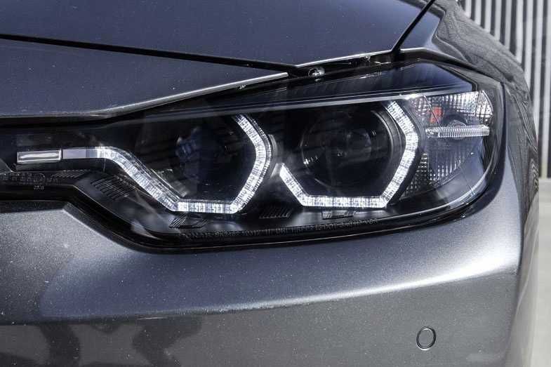 Lampy przednie przód BMW F30 11-15 H7 LED BAR RINGI 3D DRL Black NOWE