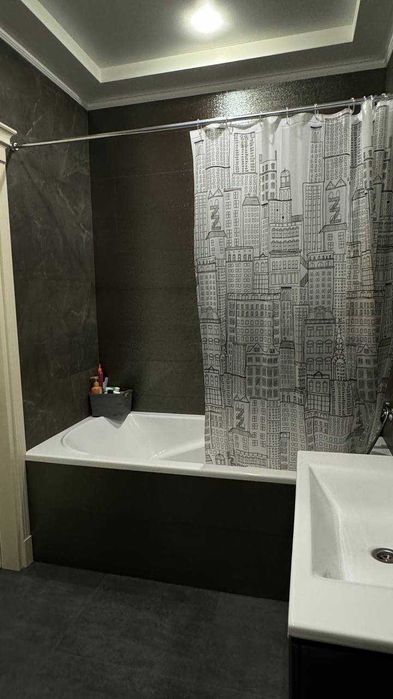 В продажу трьохповерховий таунхаус 120м2