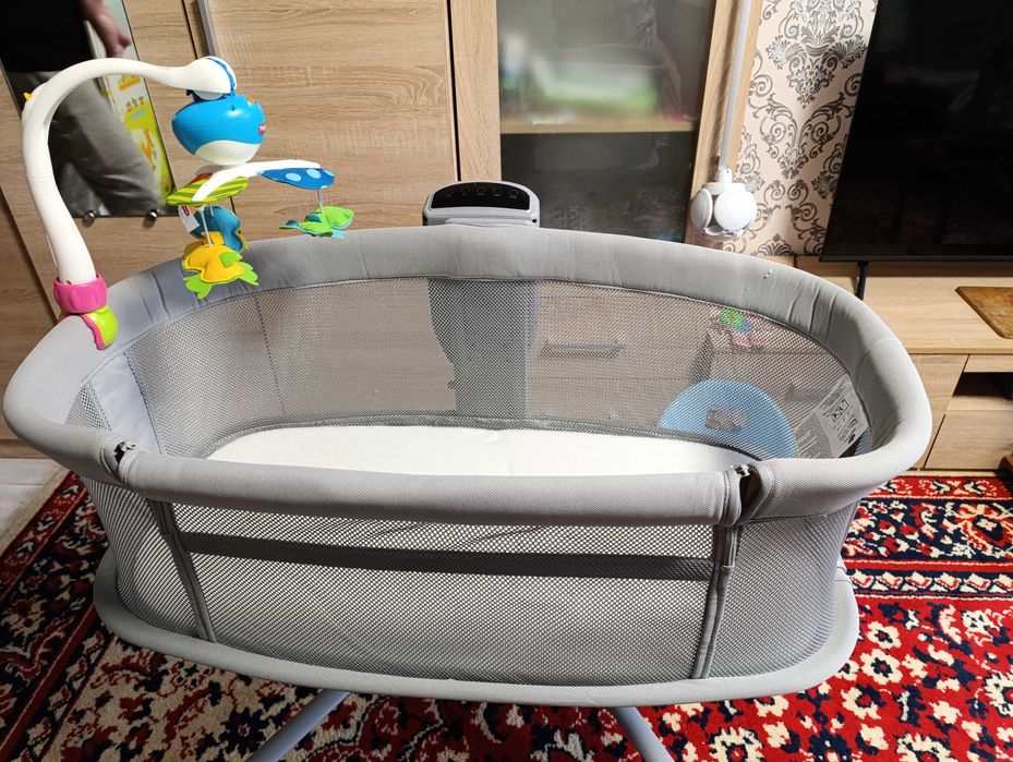 Приставне дитяче ліжечко