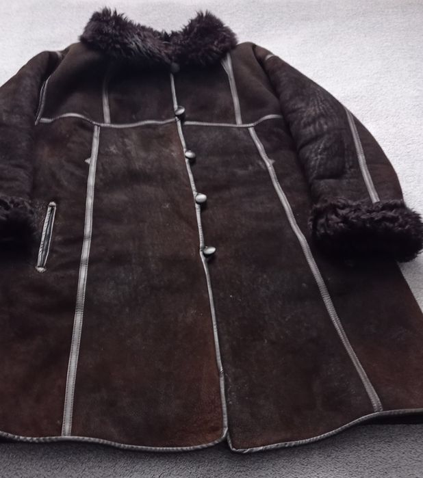 Kożuch damski z kołnierzem