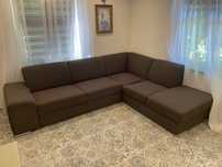 Narożnik z funkcją spania 275x210 cm i pojemnikiem na pościel