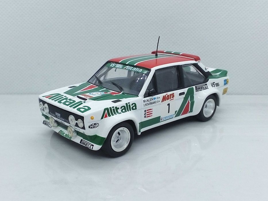 Zestaw dwóch modeli Opel Commodore i Fiat 131 Abarth