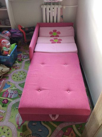 łóżeczko tapczanik dla  dziewczynki regulowana długość