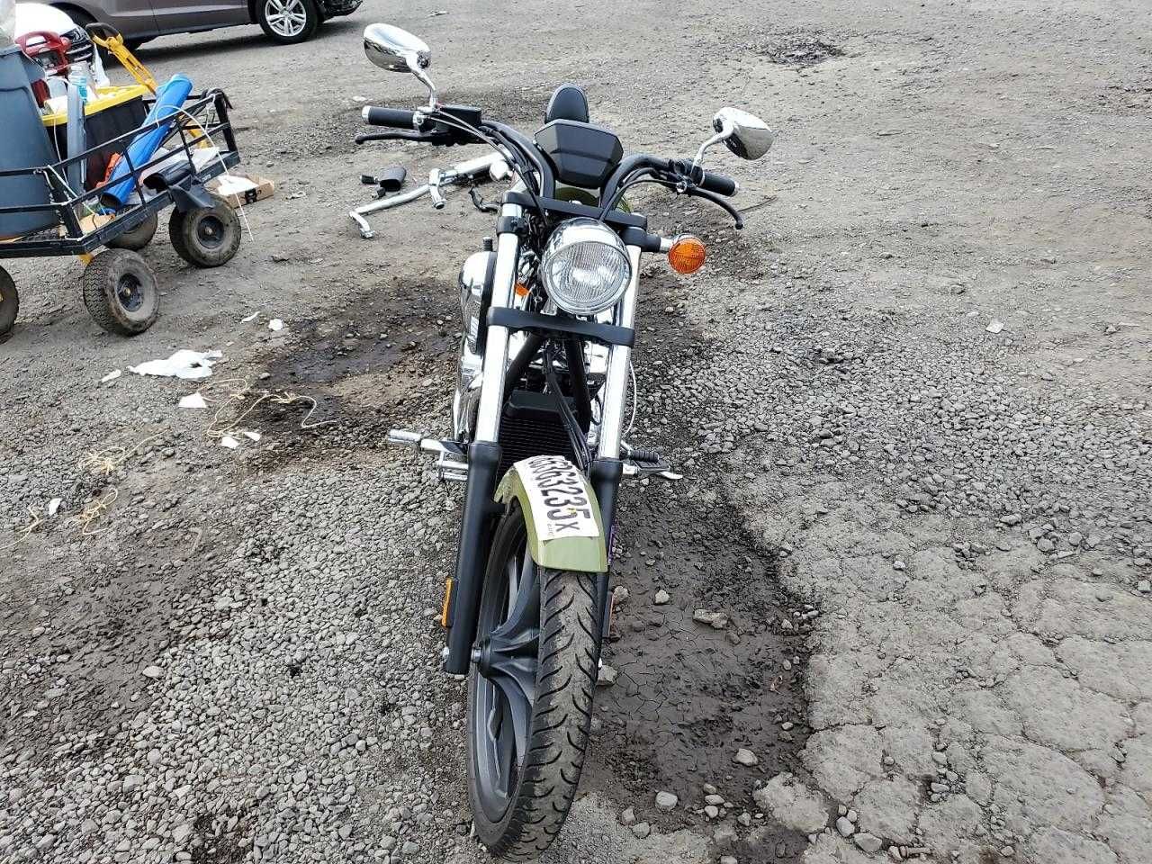 Honda VT1300 CXA 2024