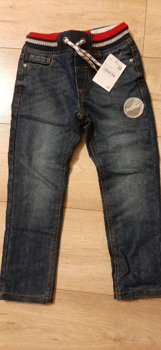 NOWE spodnie jeansy ocieplane, jesienne, zimowe, rozmiar 116