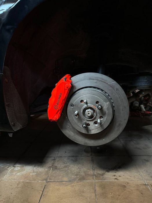 Продам кіт брембо brembo 18z на nissan infinity q50.заміна akebono